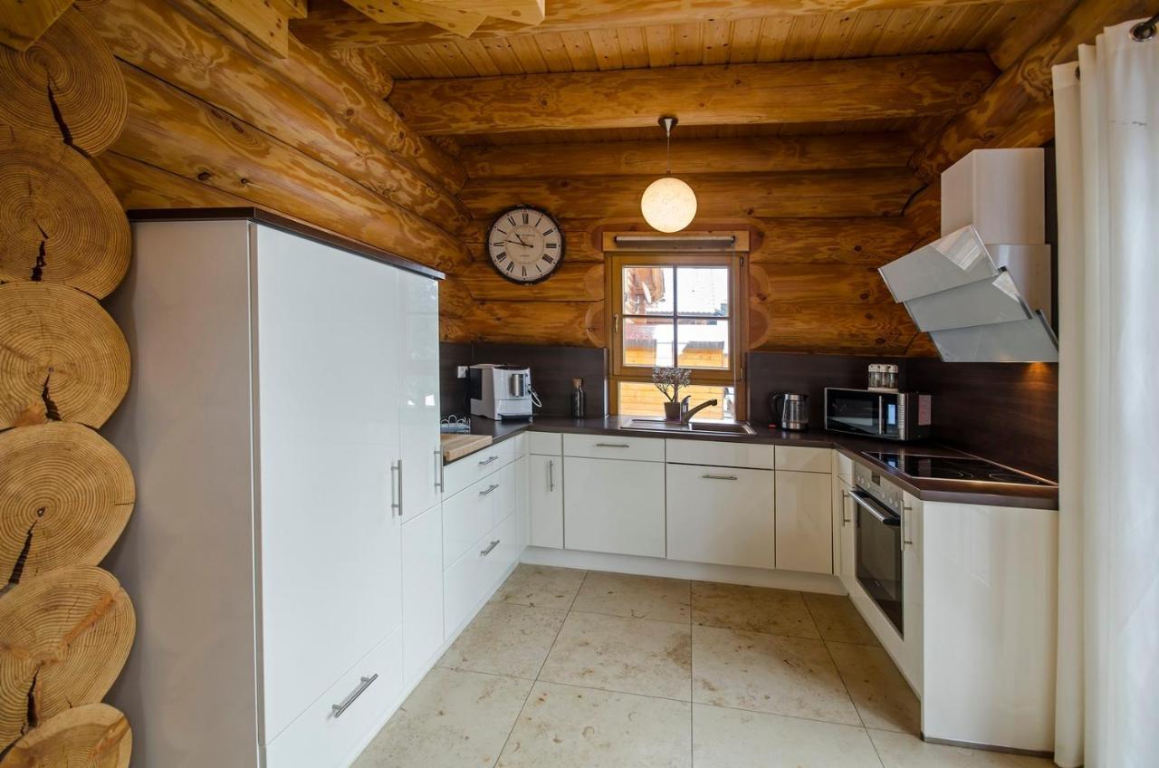Luxus-Ferienhaus Blockhaus Chalet Nr 2 Toplage am Feldberg mit Sauna, Outdoor-Hottub, Kamin auf 1300m üM Exterior foto