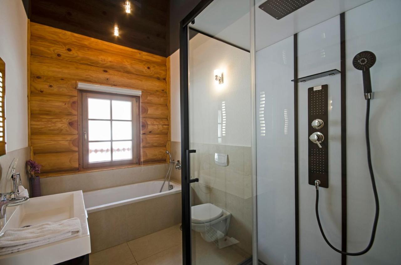 Luxus-Ferienhaus Blockhaus Chalet Nr 2 Toplage am Feldberg mit Sauna, Outdoor-Hottub, Kamin auf 1300m üM Exterior foto