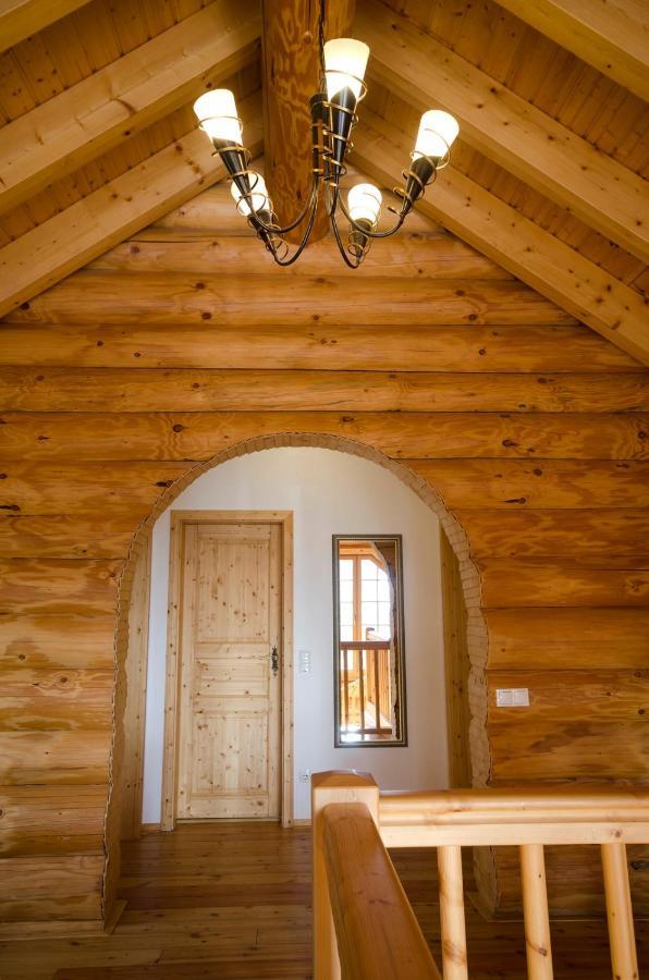 Luxus-Ferienhaus Blockhaus Chalet Nr 2 Toplage am Feldberg mit Sauna, Outdoor-Hottub, Kamin auf 1300m üM Exterior foto
