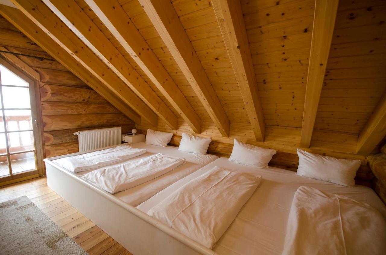 Luxus-Ferienhaus Blockhaus Chalet Nr 2 Toplage am Feldberg mit Sauna, Outdoor-Hottub, Kamin auf 1300m üM Exterior foto